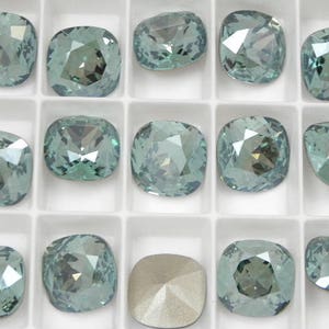 Avondster F (12 mm) Swarovski 4470 kussengeslepen stenen