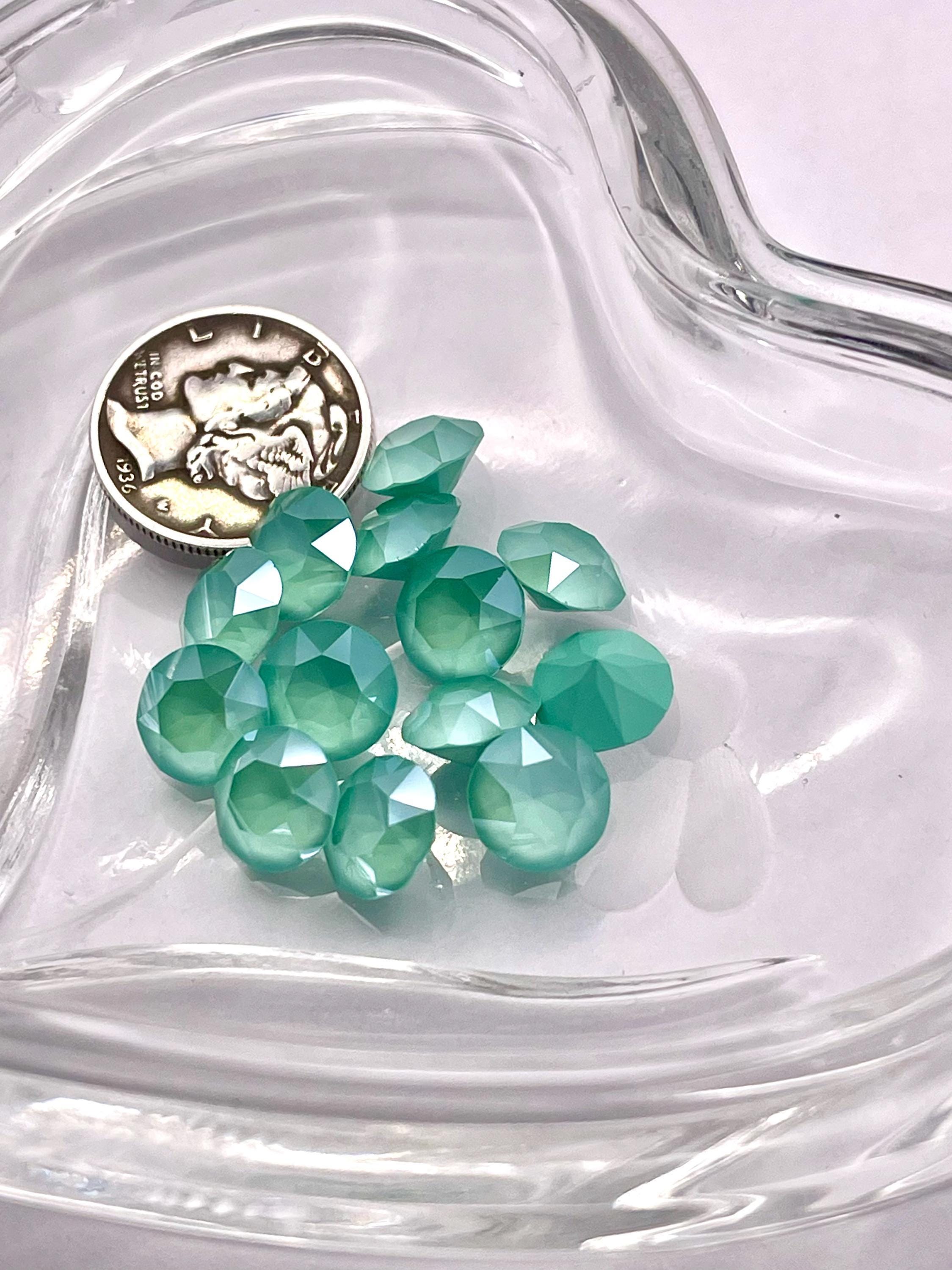 ミントグリーン UNF (39ss-8 mm) スワロフスキー 1088 XIRIUS シャトン