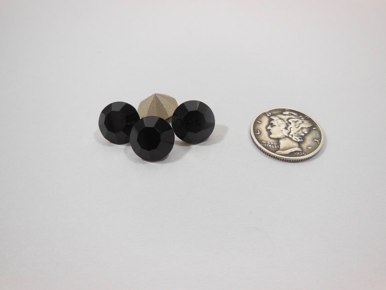 3 or 6 pieces Preciosa Chaton Rhinestones Jet F 47ss-10mm