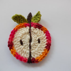 1 crocheted apple