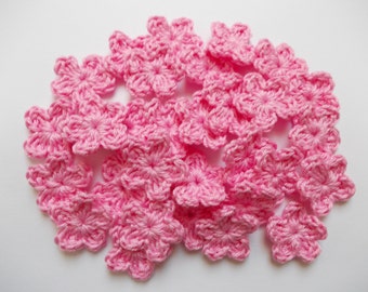 30 crocheted mini flowers, pink