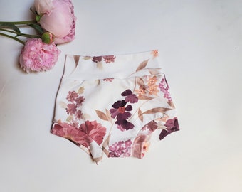 Unisex bummies shorts,  24 different fabrics, toddler clothing, baby clothing, shorts!