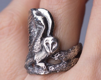 Owl Ring Sterling Silver Wildlife Ring Enchanted Woodland Jewelry Spirit Animal Totem Jewelry Mystical Barn Owl Ring Nature Lover’s Jewelry