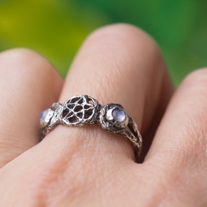Triple Moon Ring Rainbow Moonstone Sterling Silver Ring Witch Ring Moon Phase Ring Pentagram Ring Witchcraft Jewelry Magick Nature Jewelry