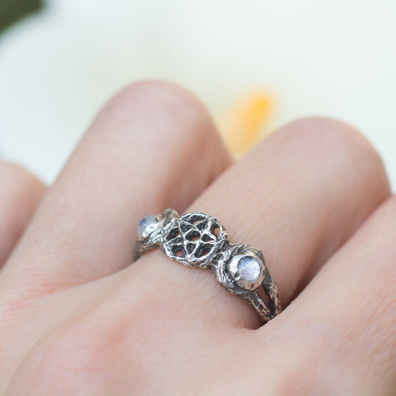 Triple Moon Ring Rainbow Moonstone Sterling Silver Ring Witch Ring Moon Phase Ring Pentagram Ring Witchcraft Jewelry Magick Nature Jewelry