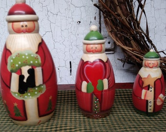 nesting santas