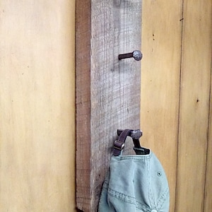 Rustic Wood And Metal Coat-Hat Rack / Farmhouse Style Hat Rack / Old 2&quot; x 6&quot; x 19.75&quot; Barn Wood And Four Railroad Spikes Hat Rack Coat Rack