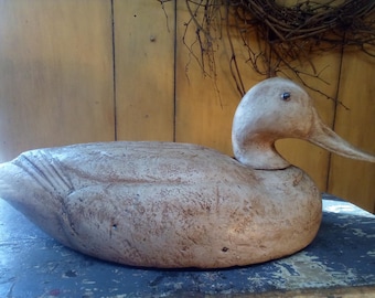 Señuelo de pato vintage de poliestireno: pintado y encerado en marrón