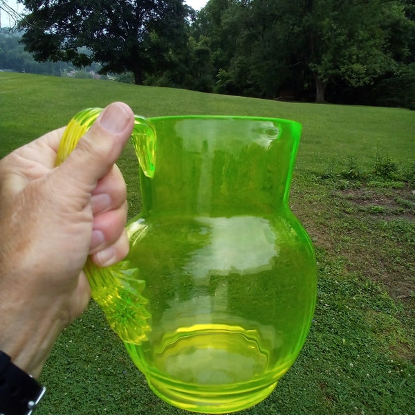 Vaseline Glass Pitcher / Yellow Vaseline Glass Pitcher / Half Gallon Vaseline Glass Pitcher / Antique-Vintage Glass Pitcher / Free Shipping