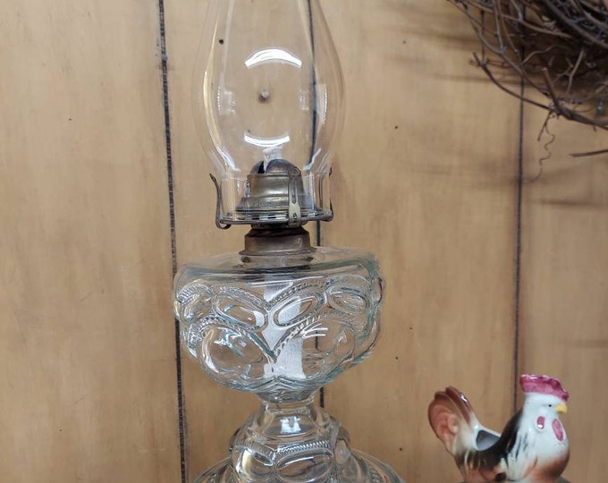 Antique Oil Lamp / Vintage Peanut Pattern Farmhouse Oil Lamp / Etsy