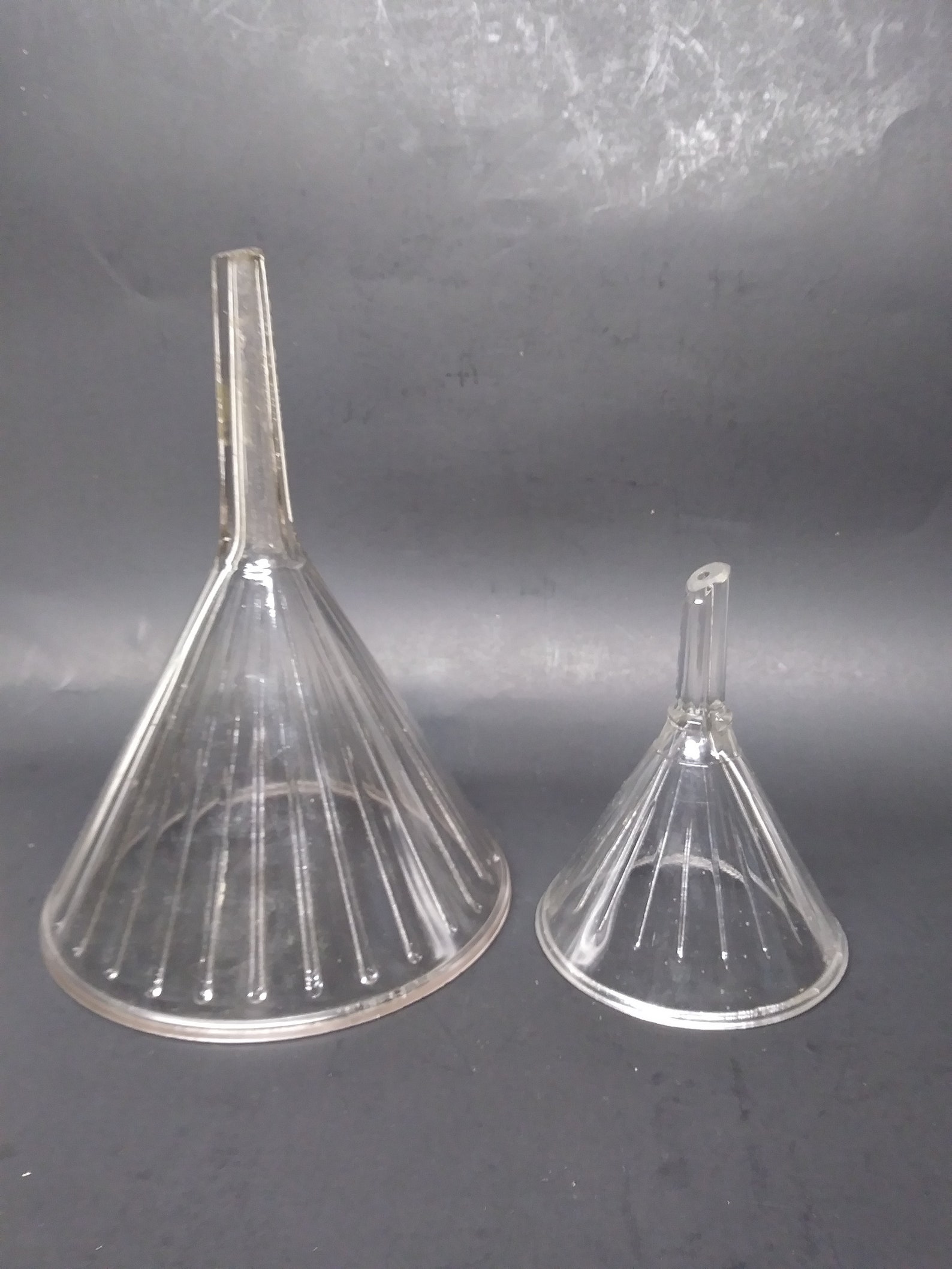 Glass Funnels / Two Glass Funnels / Antique Vintage Glass Etsy.de
