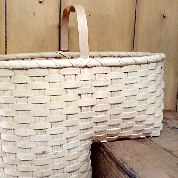 Basket / Vintage Step Basket / Hand Woven Vintage Splint Oak Natural Step Basket By Pennsylvania Basket Company / Well Made Oak Step Basket