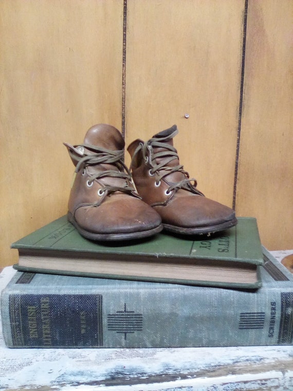 Vintage Shoes / Vintage Leather Boys High Top Sho… - image 5