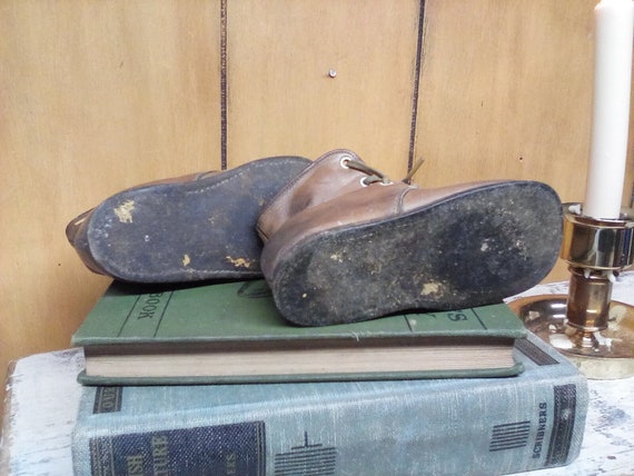 Vintage Shoes / Vintage Leather Boys High Top Sho… - image 3
