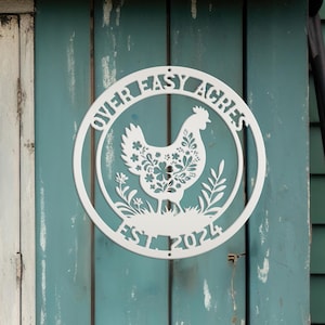 Metal Chicken Sign with Floral Design - Unique Personalized Farm Decor - Charming Custom Chicken Coop Plaque - Rustic Farmhouse Wall Hanging