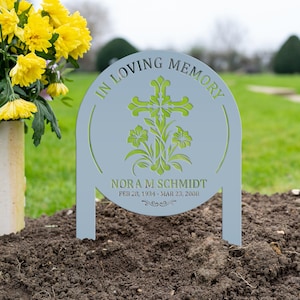 Letrero conmemorativo, estaca de metal personalizada para jardín conmemorativo. Honre a un ser querido, un amigo especial o una mascota con un homenaje personalizado.