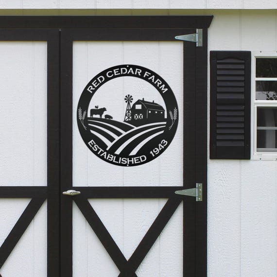 Round Custom Farm Sign With Established Date Metal Sign