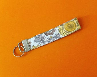 Sunflower key fob, sunflower wristlet strap, Gift for her, gift for him, Girly, Key fobs, Wristlet, Gift for teacher, gift for mum, vintage