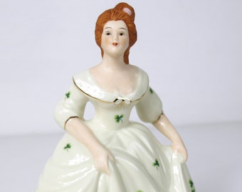 Vintage Sankyo Irish Lady Music Box - Frau im Shamrock-Kleid - Sehr guter Zustand