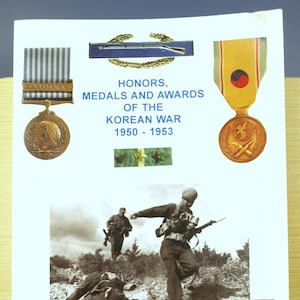 ケビン・R・イングラハム著『朝鮮戦争の栄誉、勲章、賞状 1950 - 1953』ペーパーバック、プロスペクト・プレス発行、1993年頃、状態良好