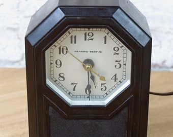 Antique Manning-Bowman Bakelite Clock, Circa 1920's - NOT WORKING - Art Deco Housing for Parts or Repair