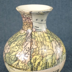 Vintage 3-G Imports Hochwertige Porzellanvase mit der Karte von Frankreich Transferware Keramik - Neuwertig Zustand