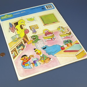Vintage Sesame Street Muppets School Days Frame-Tray Puzzle in Superb Condition