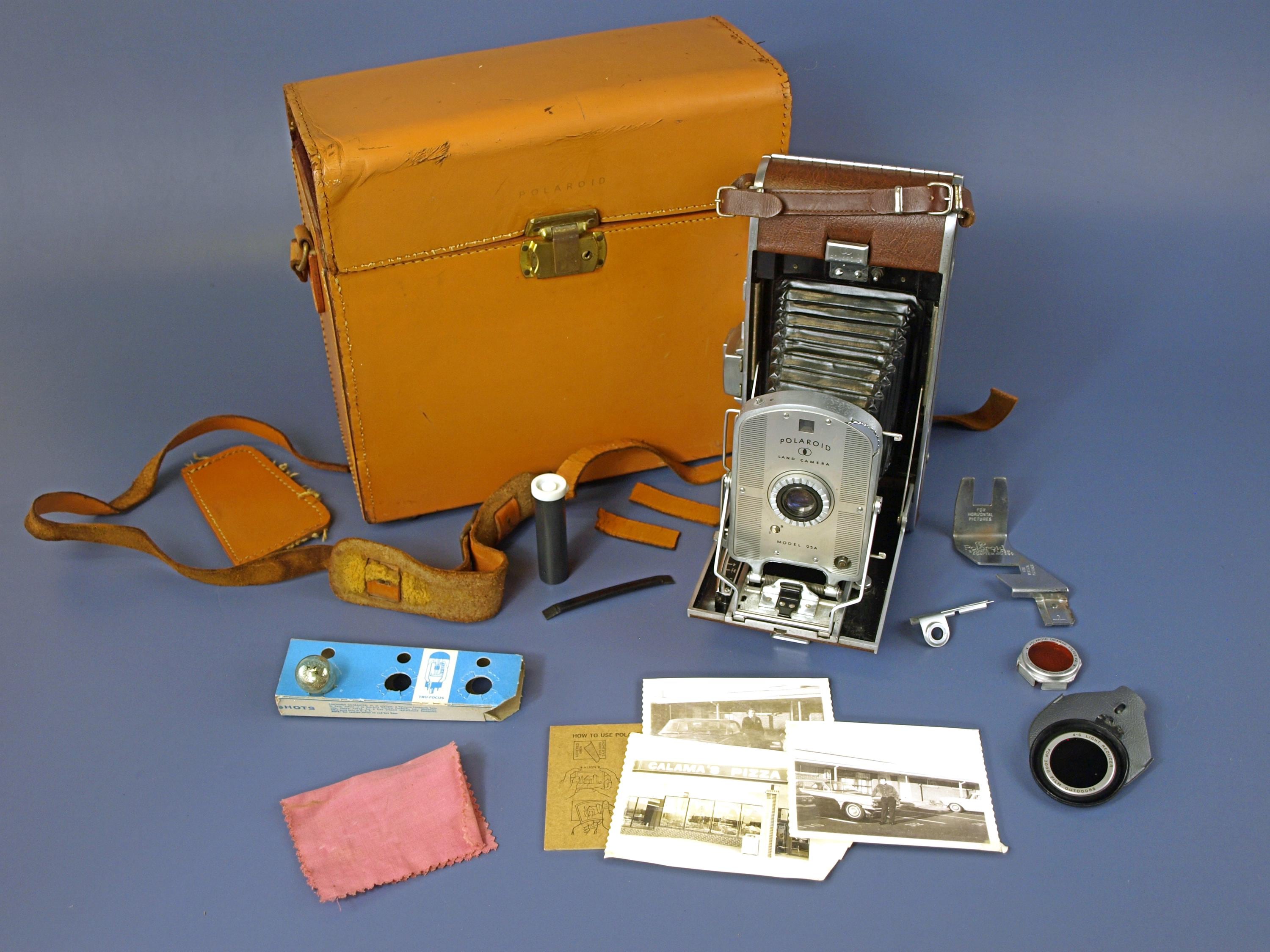 Vintage Polaroid Land Camera Model 95A W/ Case, Bounce Flash