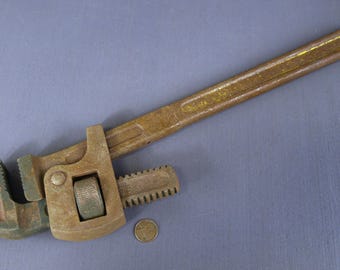 Llave de tubo Penens vintage de 18" N.° 4118, acero forjado, garantía. Resistente y con pátina. Buen estado.