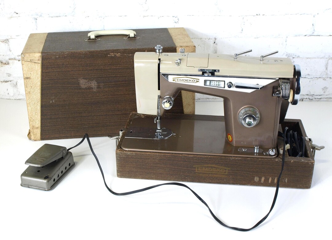 まきまき JUKI/Tajima Sai 8-Needle Embroidery Machine with CAP FRAME set