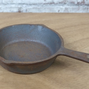 Personal Size Cast Iron Frying Pan Skillet(s) - 6&quot; diameter with Drip Spouts - Many Available - Unmarked and Unseasoned
