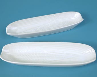 Vintage Mid-Century White Ceramic Embossed Corn on the Cob Serving Dishes Set of 2