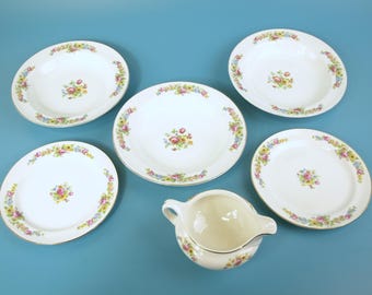 Homer Laughlin Eggshell Nautilus / Cunningham & Pickett Inc Garland Pattern Dinnerware Set w Soup Bowls, Bread Plates and Creamer