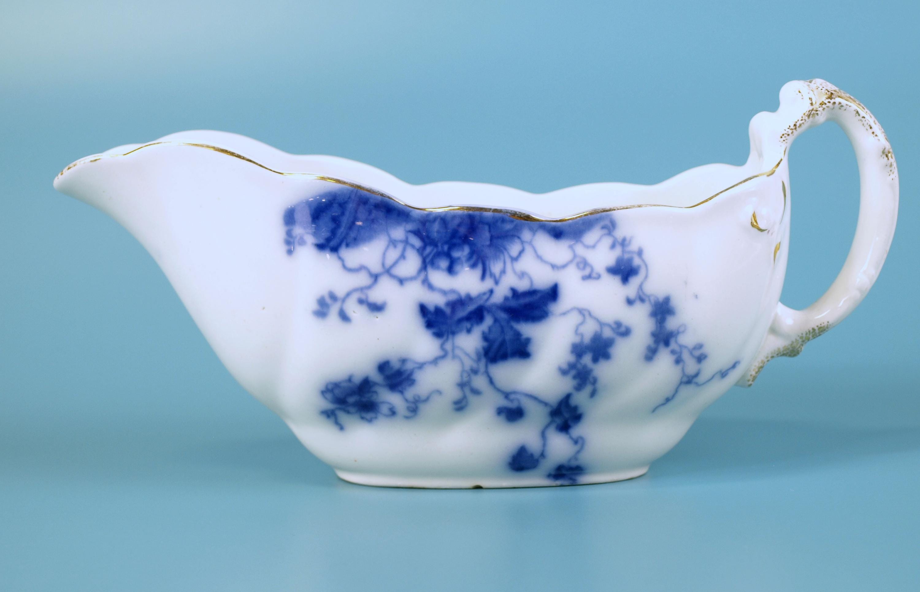 G ショートボード ホワイト/ブルー Antique W.H. Grindley Flow Blue Duchess Pattern Gravy Boat W/ Gold
