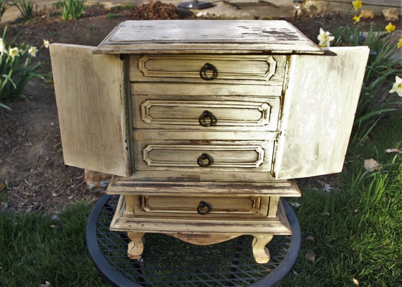 Almacenaje De Joyas Y BisuterĂa Rustic Solid Wood Jewelry Armoire Rustic Solid Wood Jewelry Armoire