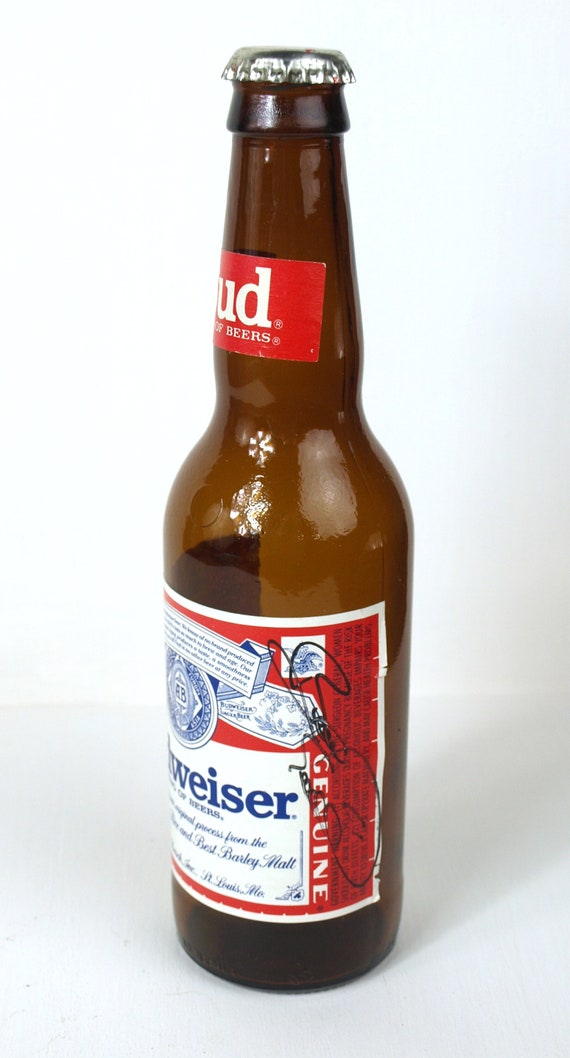 30年以上前の品。1992年物のバドワイザー ビール 未開封