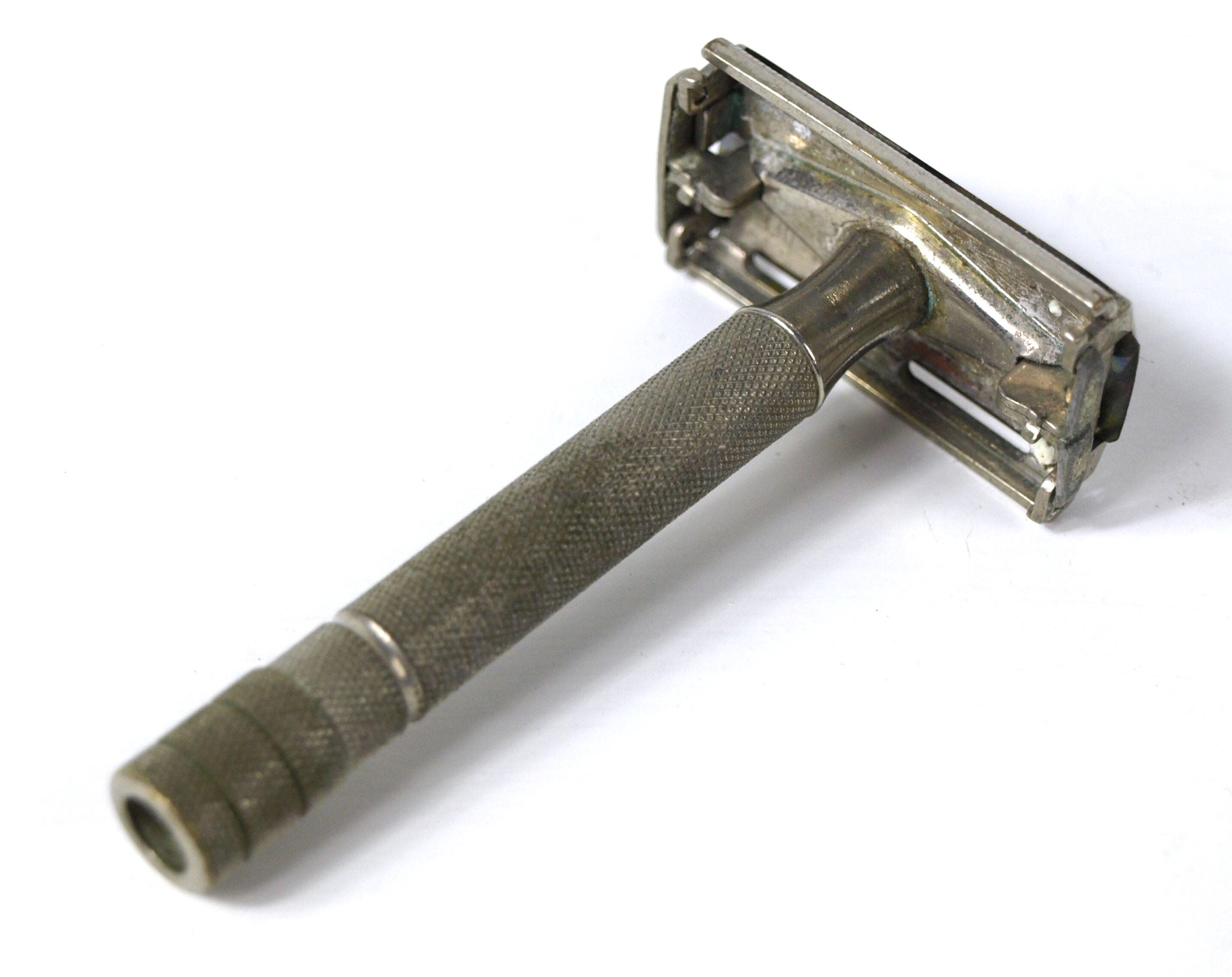 1950s Razor Vintage Mid Century Gillette Double Edge Safety Razor, Circa 1950's ...