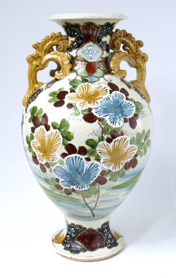 アンティークの日本製薩摩焼花瓶、明治時代（1868～1912年） - 芸者