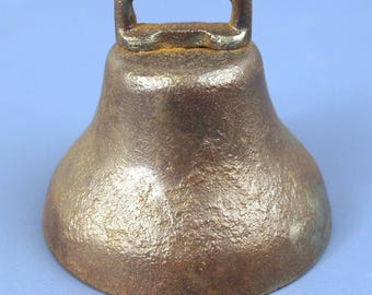 Campanaccio rustico antico in ghisa per mucca o pecora / Batacchio mancante - 8,25 cm di diametro x 7,6 cm di altezza
