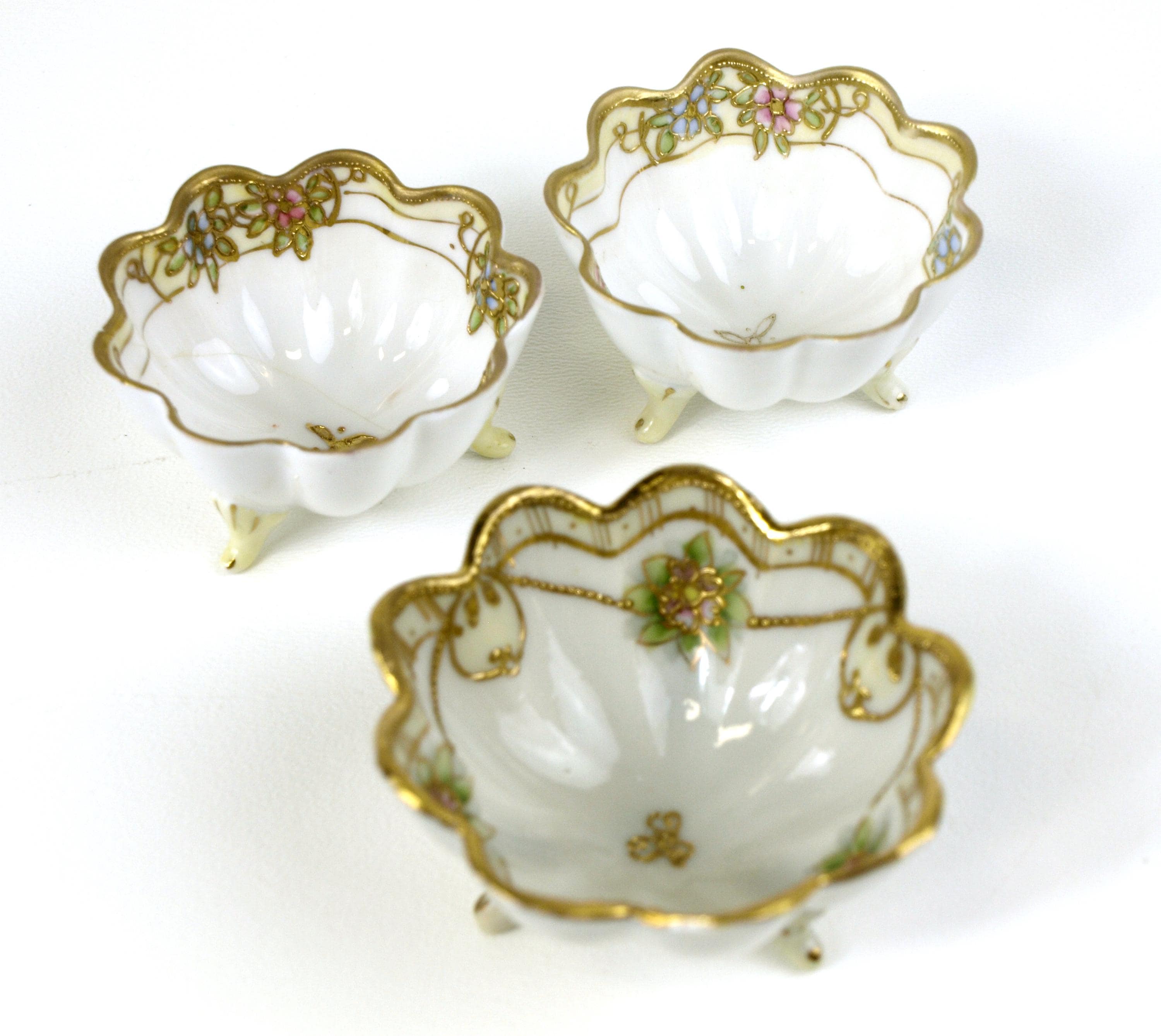 HAND PAINTED NIPPON 果物柄 大皿 アンティーク アンティーク昭和初期の緑色プレスガラス大皿