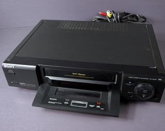 Grabadora de vídeo Sony Modelo No. SLV-960HF VHS VCR Plus con cuatro cabezales, estéreo Hi-Fi y control de imagen adaptativo - Funciona - Muy limpio
