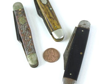Vintage Camillus New York Shield Logo Taschenmesser mit Zelluloid-Kunstholzgriffen und Multi-Klingen und KaBar-Messer - wird separat verkauft