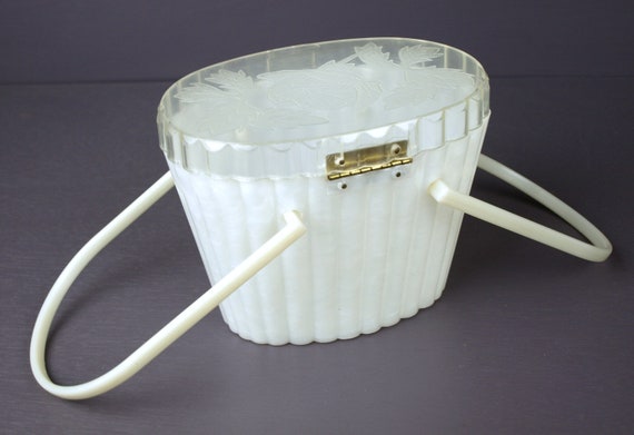 Vintage Plastic Basket Purse w/ Clear Rose Engrav… - image 10