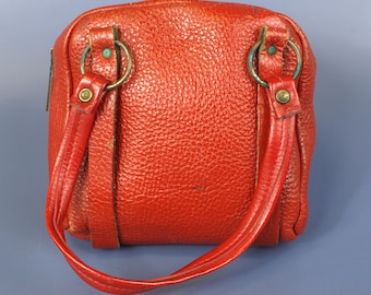 エリザベスアーデン　 クラッチバッグ Elizabeth Arden Cherry Red & Gold Cosmetic Clutch Bag with Mirror