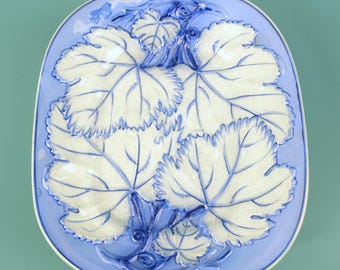 Antique Thomas Dimmock Pearlware Pedestal Dish, Blue White Relief Molded Grape Leaf Serving Platter, Staffordshire England c. 1850s