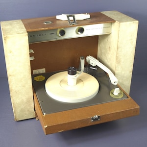 Vintage Admiral Turn Table Record Player Phonograph Model No. Y5067 with High Fidelity Dual Speaker - Powers On but Needs Attention - Rare