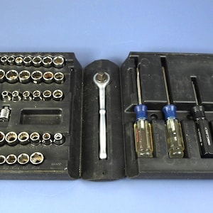 Craftsman 3/8" Drive Ratchet Set w Screwdrivers and Wrenches - Full Set w Hex & 12 Point Sockets in Metric and Standard w Hard Shell Case