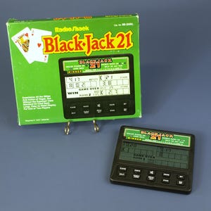 ビンテージ ラジオシャック ブラックジャック 21 ハンドヘルド電子カードゲーム - 1996年 - 良好な動作状態