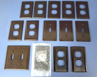 ビンテージ レビトン ダークブラウン ベークライト製 プラスチック製 ライトスイッチおよびコンセント用ウォールプレートカバー