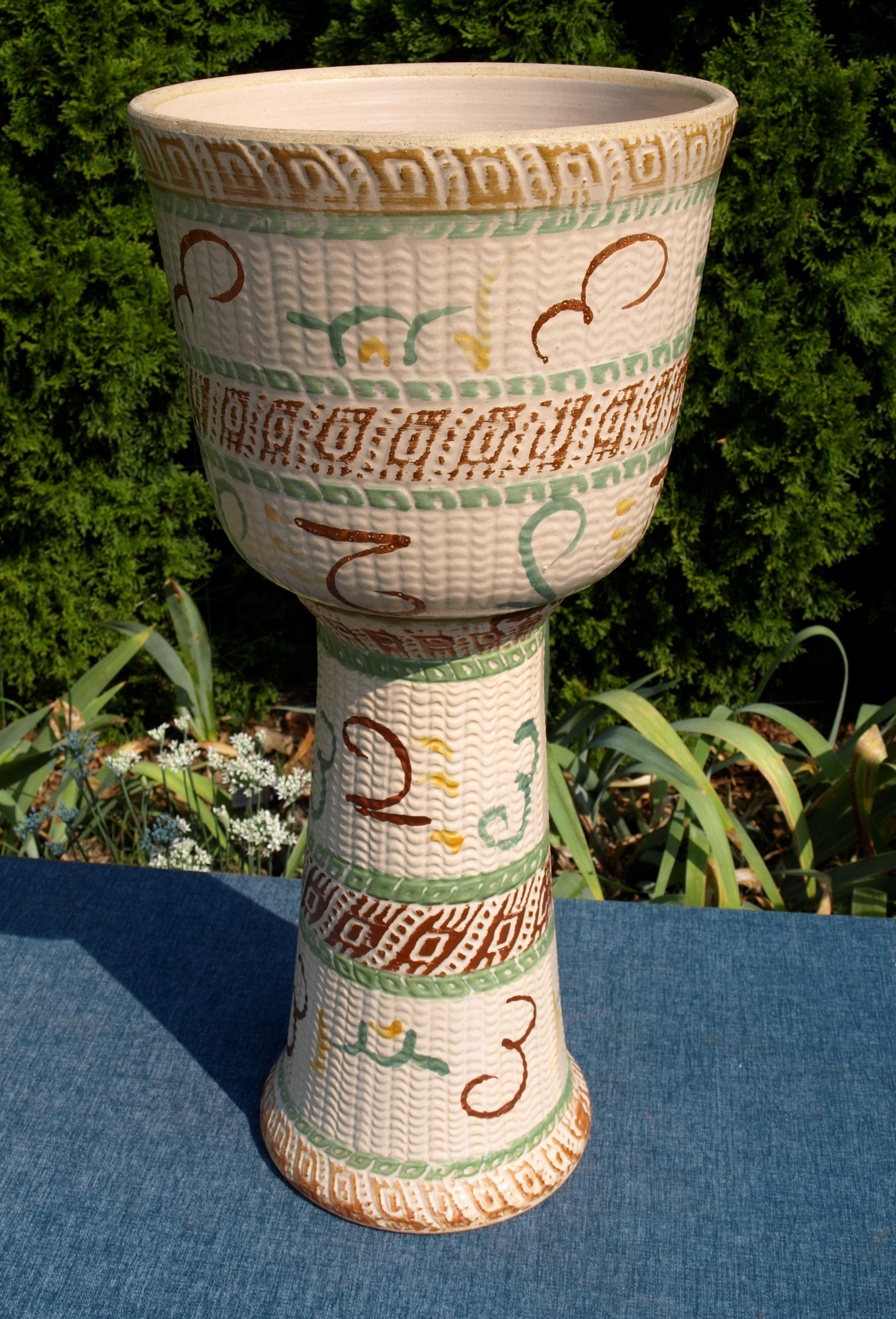 Covington Planter for sale Only 3 left at 65